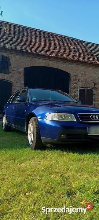 Używany Audi A4 2000 Granatowy Kombi
