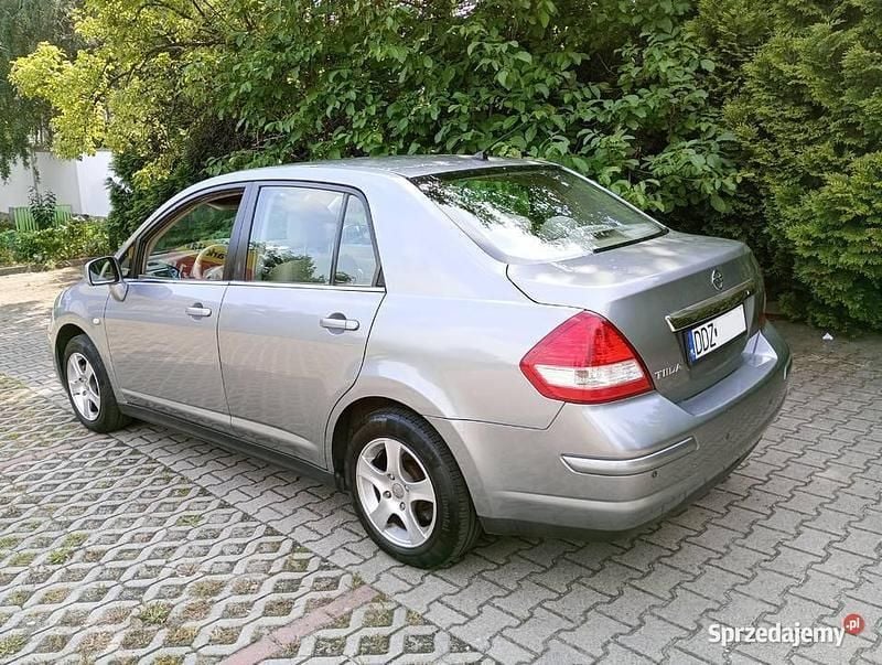 Używany Nissan Tiida 2007 Sedan/Limuzyna