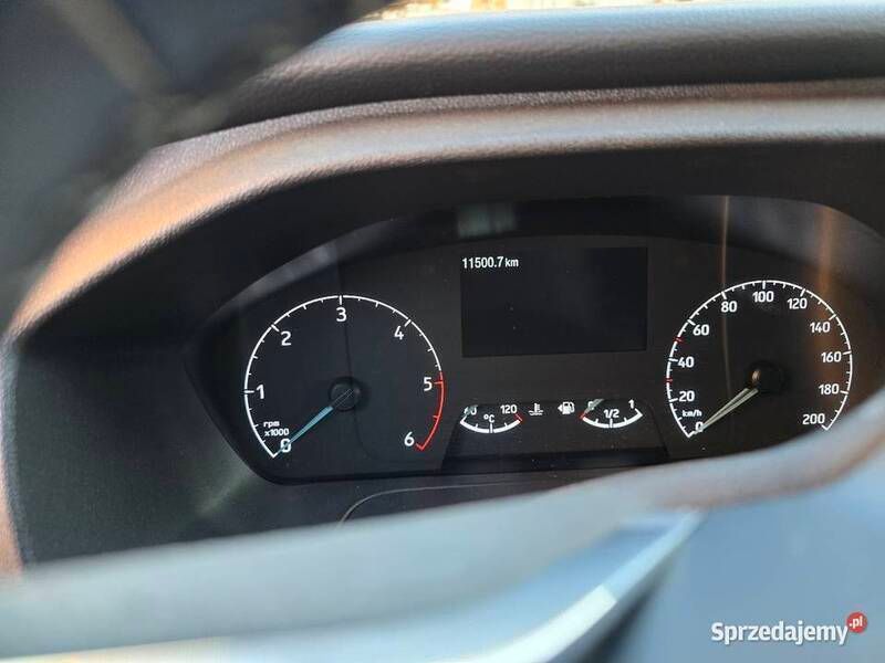 Używany Ford Tourneo Custom Titanium 2023 Niebieski Van