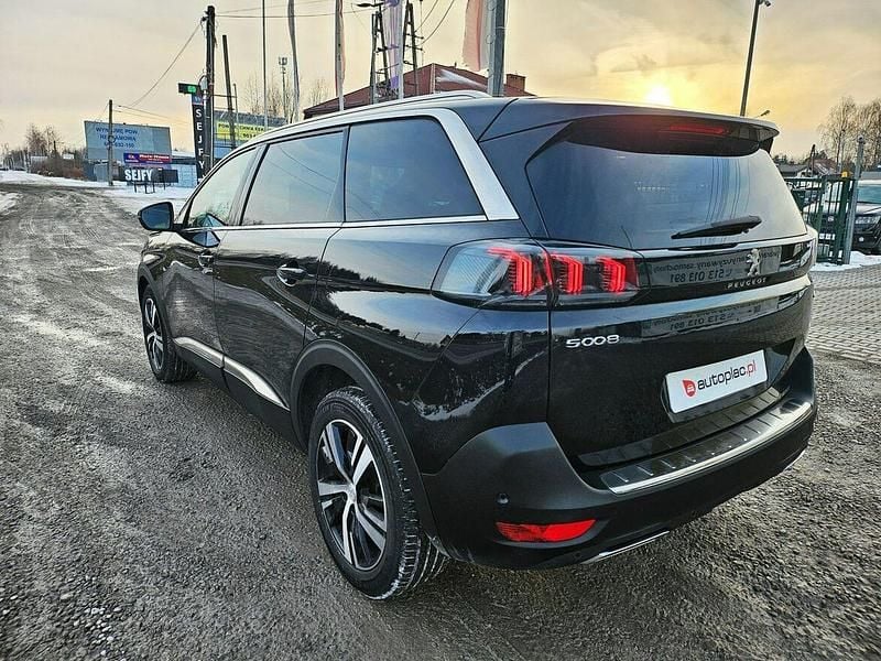 Używany Peugeot 5008 GT 180 KM (132 kW) 2021 Czarny (metalik) SUV