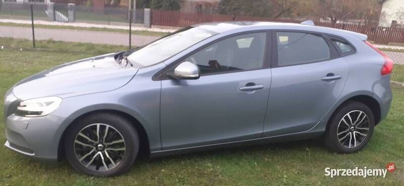 Niebieski Używany 2019 Volvo V40 Kombi | 62 800 zł (Uczciwa cena) - Obraz 1/4