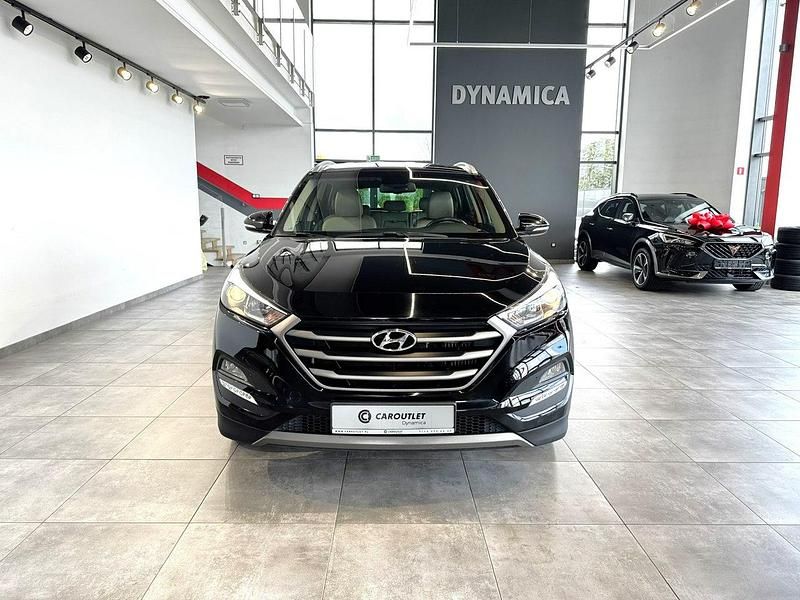 Czarny Używany 2016 Hyundai Tucson SUV | 62 900 zł (Dość drogi) - Obraz 1/2
