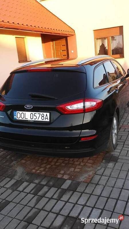 Używany Ford Mondeo 2016 Czarny Kombi