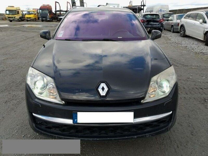 Używany Renault Laguna III Initiale 235 KM (172 kW) 2009 Czarny Sedan/Limuzyna