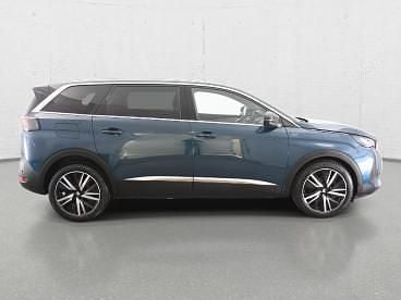 Używany Peugeot 5008 GT 130 KM (95 kW) 2022 Niebieski Minivan