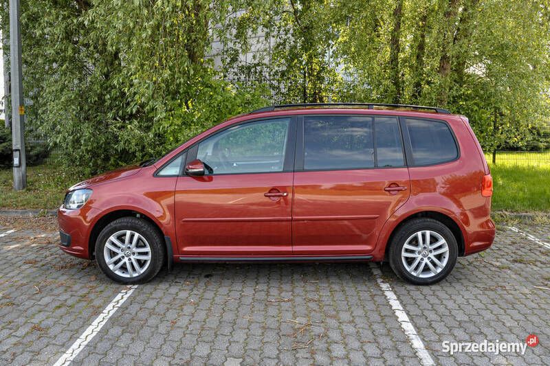 Używany 2011 VW Touran Minivan | 25 900 zł (Uczciwa cena) - Obraz 1/4