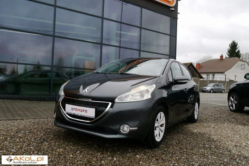 Szary Używany 2013 Peugeot 208 Hatchback | 27 900 zł (Drogi) - Obraz 1/4