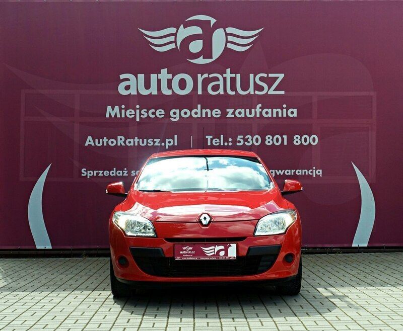 Używany Renault Mégane III 88 KM (64 kW) 2011 Czerwony Hatchback