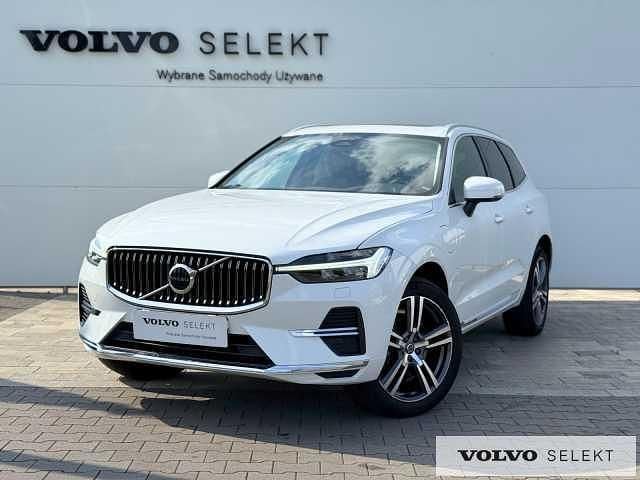 Biały Używany 2023 Volvo XC60 SUV | 189 900 zł (Uczciwa cena) - Obraz 1/3
