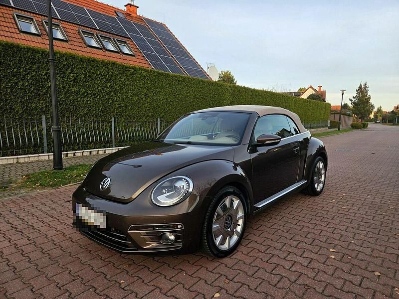 Brązowy (metalik) Używany 2013 VW Beetle R-line Kabriolet | 49 900 zł - Obraz 1/4