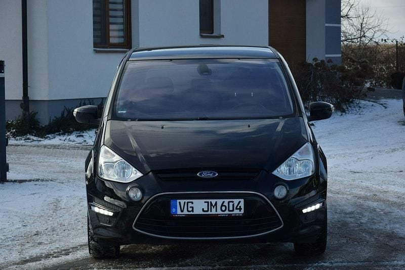 Używany Ford S-MAX S 140 KM (102 kW) 2013 Czarny Minivan