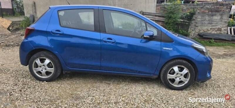 Niebieski Używany 2016 Toyota Yaris Hybrid Hatchback | 43 900 zł (Uczciwa cena) - Obraz 1/4