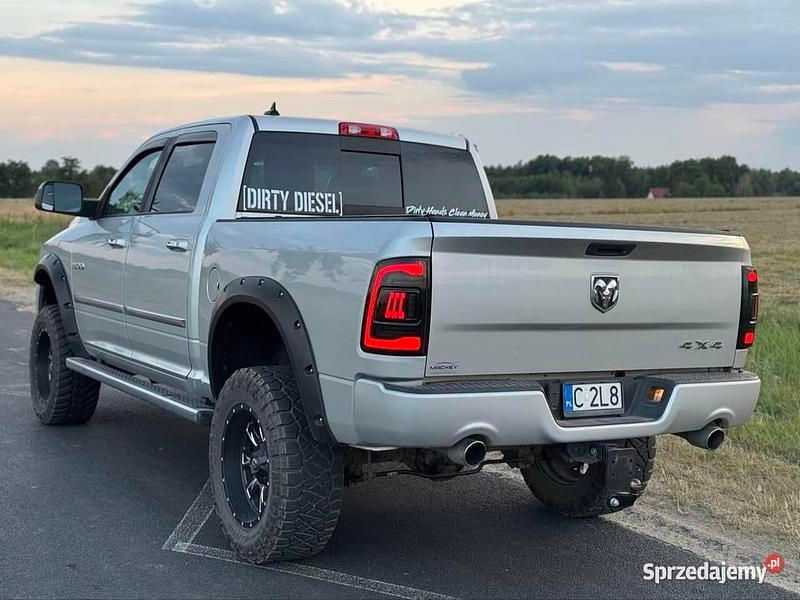 Używany Dodge Ram 2015 Srebrny Pickup