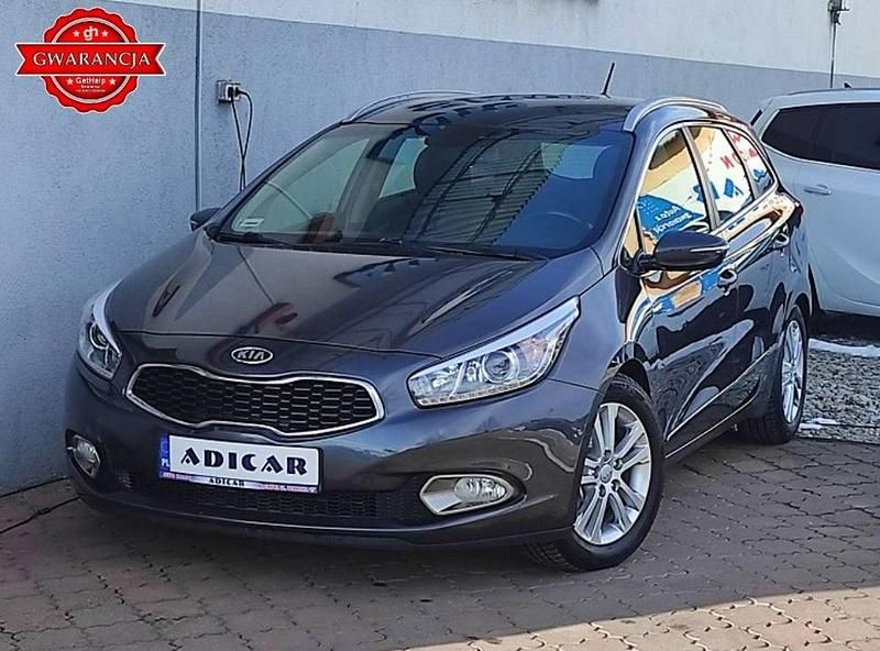 Używany Kia Ceed 135 KM (99 kW) 2014 Szary Hatchback