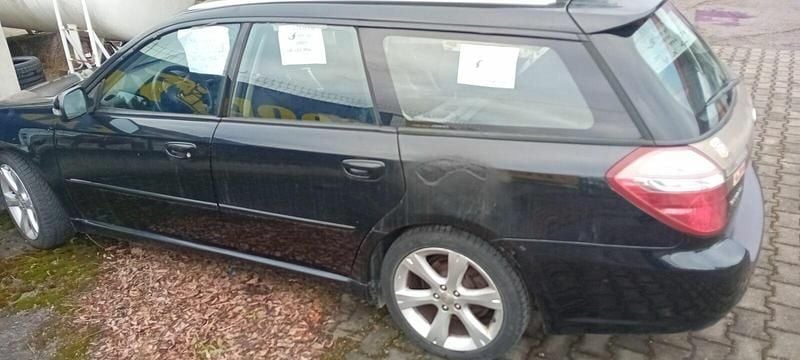 Używany Subaru Legacy 2009 Czarny Kombi