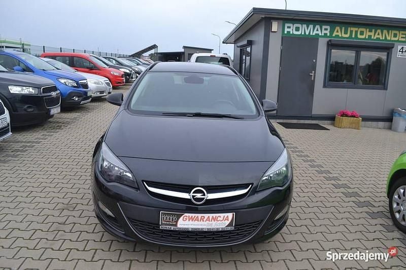 Czarny Używany 2014 Opel Astra Kombi | 23 500 zł (Dobra cena) - Obraz 1/4