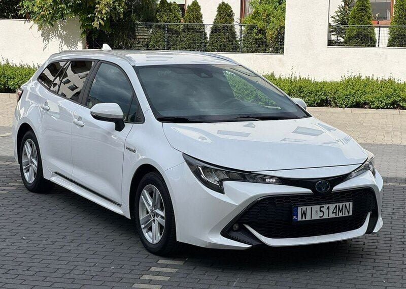 Biały Używany 2021 Toyota Corolla Kombi | 79 900 zł (Uczciwa cena) - Obraz 1/4