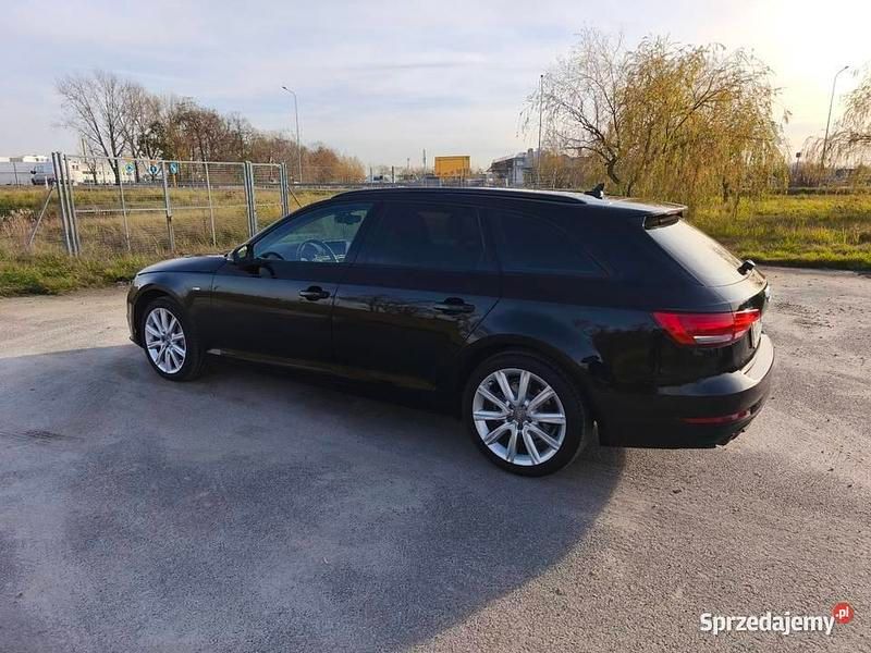 Używany Audi A4 Sport 2016 Czarny Kombi