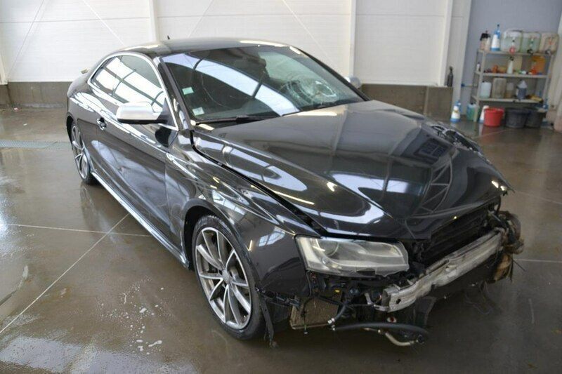 Czarny Używany 2011 Audi RS5 Coupe | 39 800 zł - Obraz 1/4