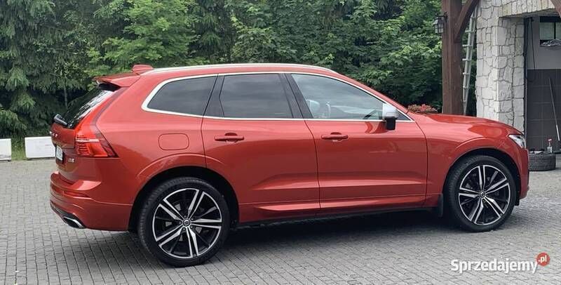 Czerwony Używany 2017 Volvo XC60 R-Design SUV | 112 000 zł - Obraz 1/4