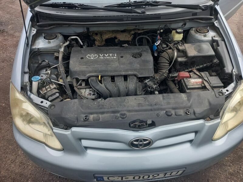 Niebieski Używany 2005 Toyota Corolla Hatchback | 13 900 zł (Dość drogi) - Obraz 1/4
