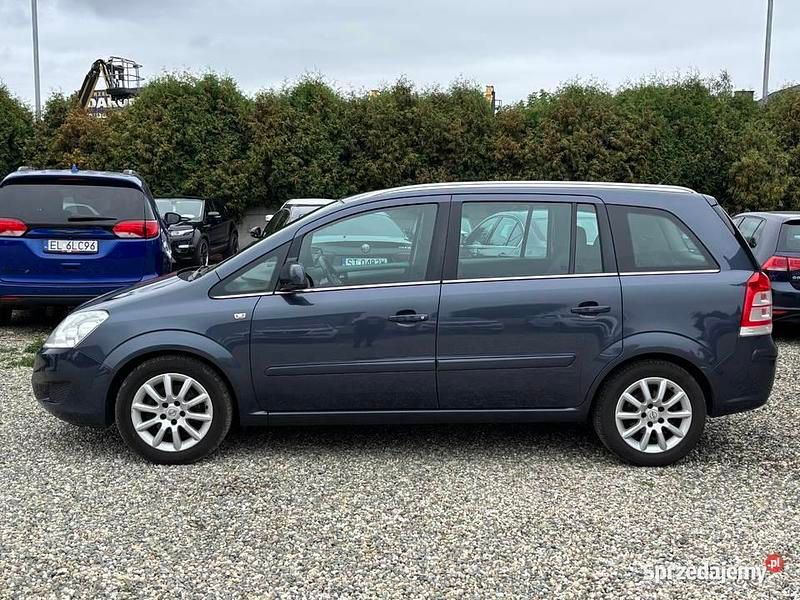 Granatowy Używany 2009 Opel Zafira Minivan | 12 490 zł (Dobra cena) - Obraz 1/4