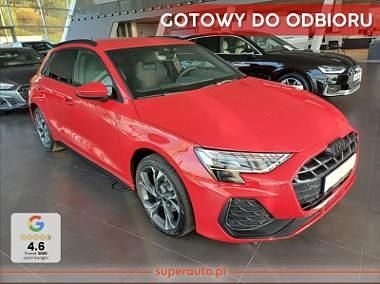 Czerwony Używany 2024 Audi A3 e-tron S-Line Hatchback | 171 200 zł - Obraz 1/3