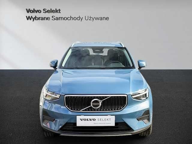 Używany Volvo XC40 163 KM (119 kW) 2025 Niebieski SUV