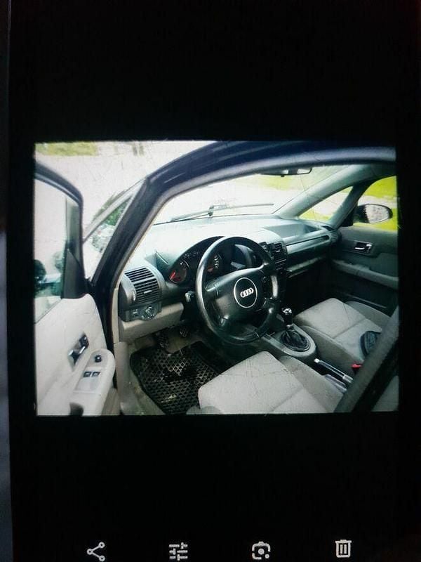 Czarny Używany 2001 Audi A2 Hatchback | 3950 zł (Dobra cena) - Obraz 1/3