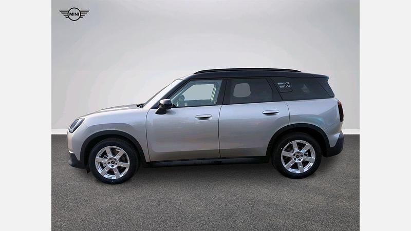 Używany Mini Countryman 150 KM (110 kW) 2024 Melting silver iii metalizowany SUV