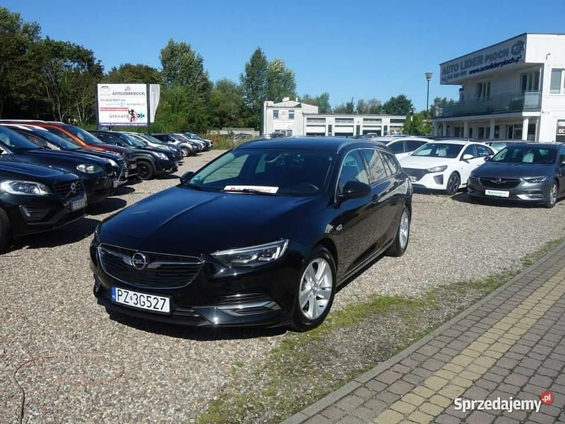 Inny (metalik) Używany 2020 Opel Insignia Kombi | 53 900 zł (Uczciwa cena) - Obraz 1/4