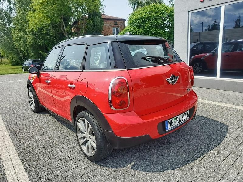 Używany Mini Countryman 90 KM (66 kW) 2011 Czerwony SUV