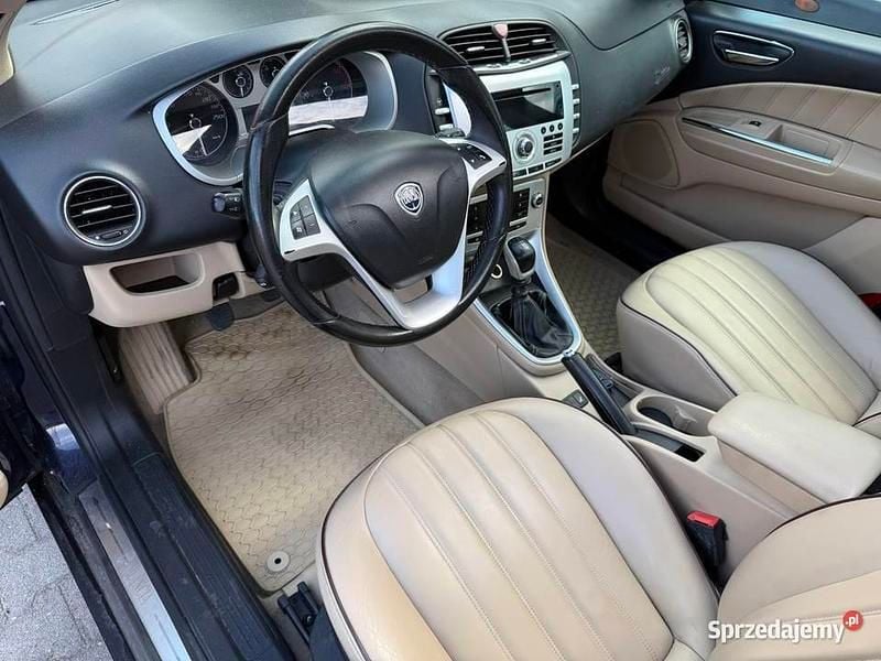 Używany Lancia Delta 2009 Granatowy Hatchback