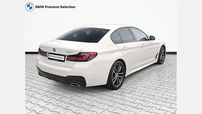 Używany BMW 518 Shadowline 150 KM (110 kW) 2023 Biel alpejska Sedan/Limuzyna