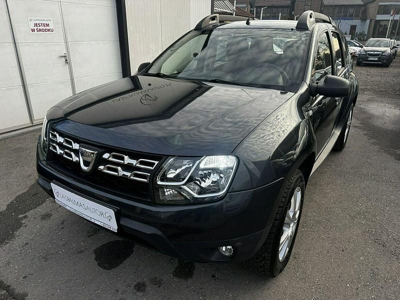 Czarny Używany 2016 Dacia Duster SUV | 33 900 zł (Dość drogi) - Obraz 1/4