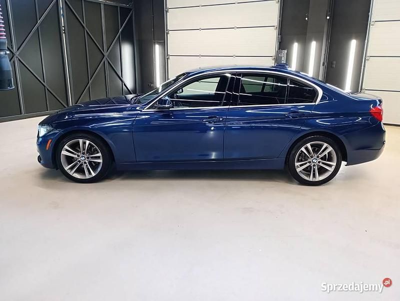 Używany 2016 BMW 330 Sport Line Sedan/Limuzyna | 65 900 zł (Uczciwa cena) - Obraz 1/4