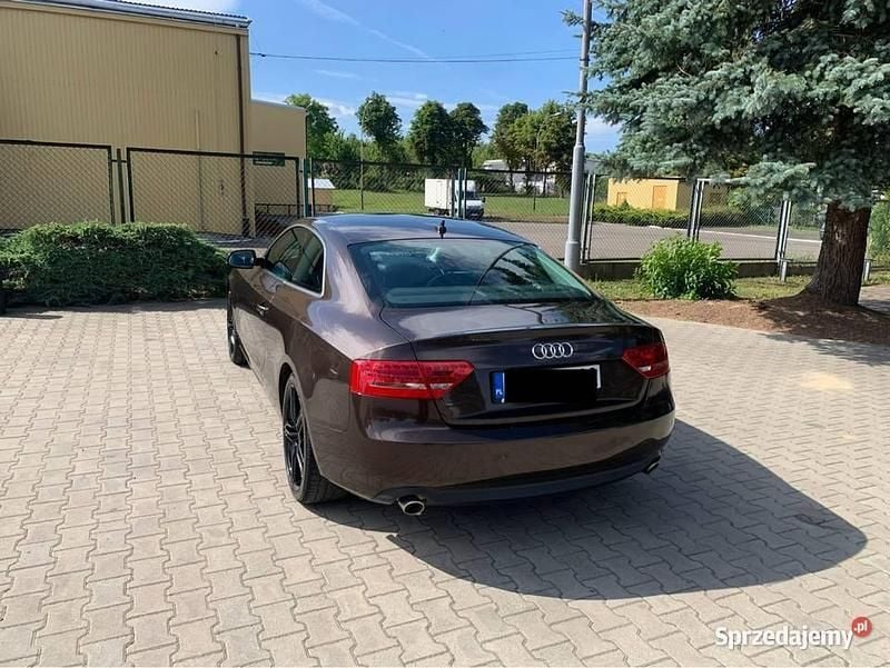 Używany Audi A5 2011 Brązowy Coupe