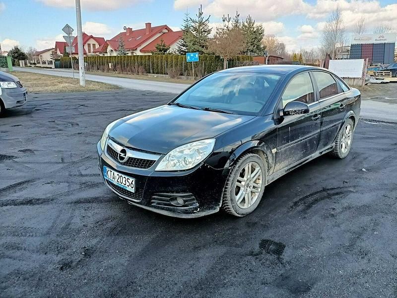 Używany Opel Vectra 120 KM (88 kW) 2007 Czarny Hatchback