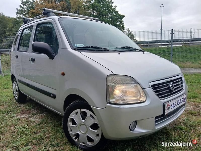 Używany Suzuki Wagon R+ 2000 Srebrny Minivan