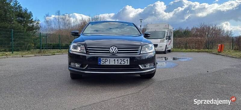 Czarny Używany 2012 VW Passat Sedan/Limuzyna | 32 000 zł (Super Cena) - Obraz 1/4
