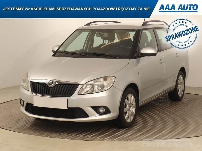 Używany Skoda Fabia 2014 Srebrny
