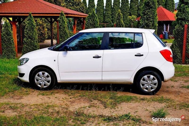 Używany Skoda Fabia 86 KM (63 kW) 2014 Biały Hatchback