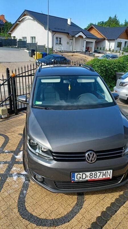 Używany VW Touran 140 KM (102 kW) 2011 Szary Minivan