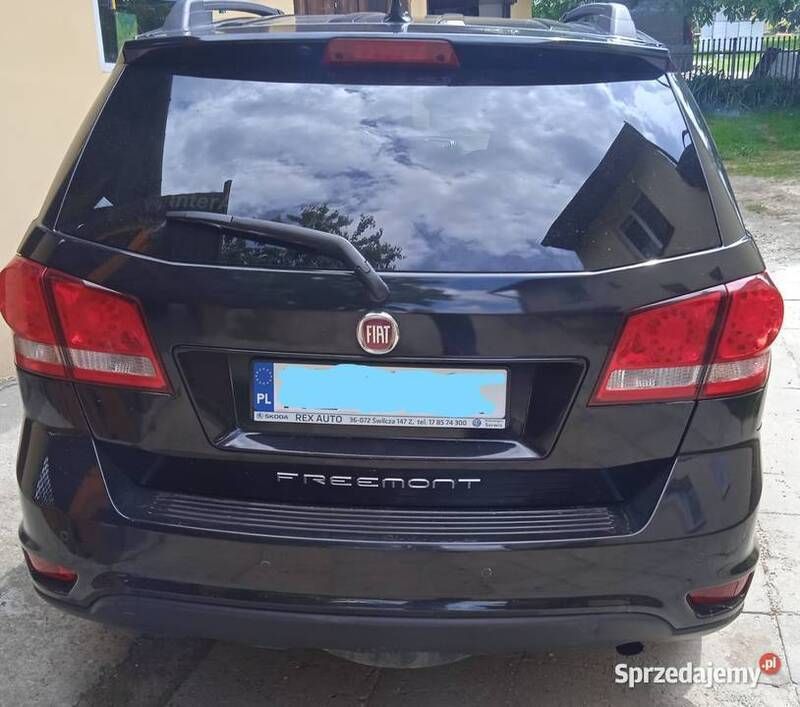 Używany 2013 Fiat Freemont SUV | 50 000 zł - Obraz 1/4