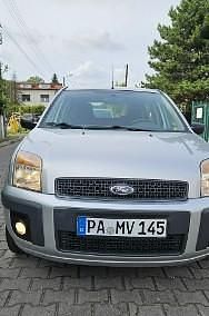 Używany Ford Fusion 80 KM (58 kW) 2006 Srebrny Hatchback