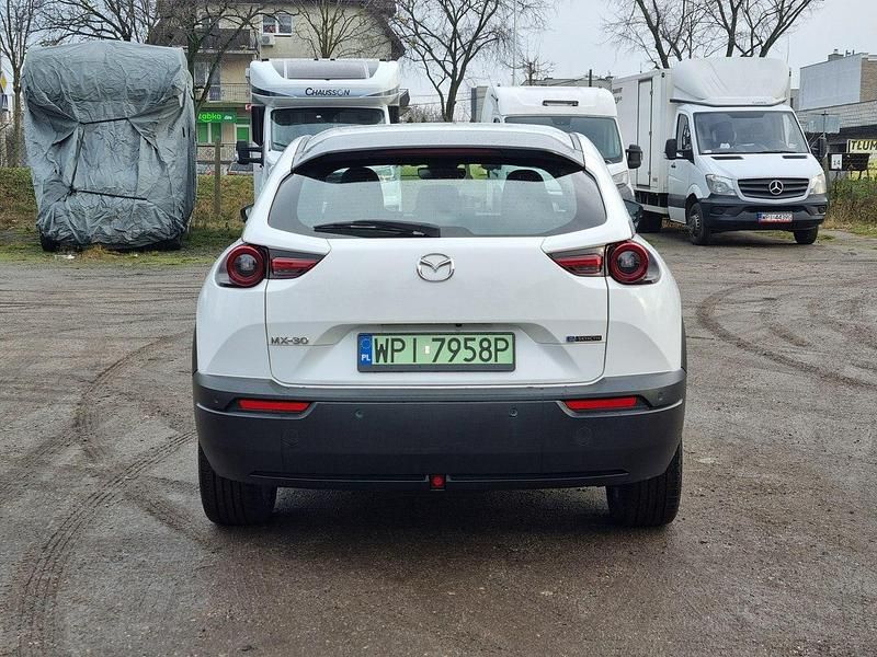 Używany Mazda MX30 106 kW (145 KM) 2021 Biały SUV