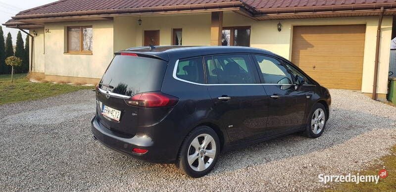 Czarny Używany 2012 Opel Zafira Tourer Minivan | 28 000 zł (Uczciwa cena) - Obraz 1/4