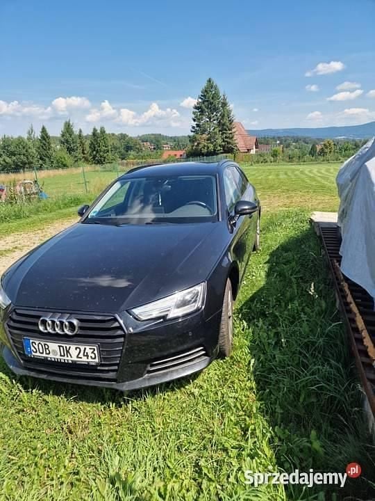Czarny Używany 2018 Audi A4 Kombi | 68 900 zł (Uczciwa cena) - Obraz 1/4
