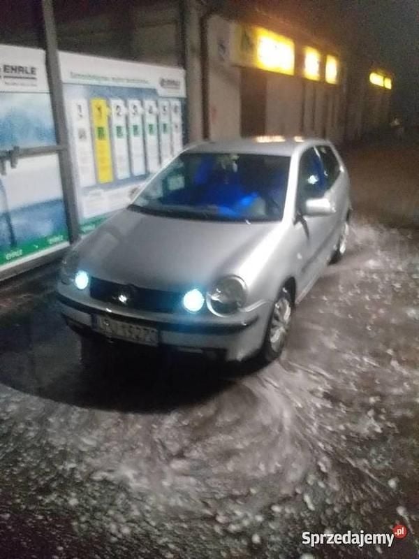 Srebrny Używany 2003 VW Polo Hatchback | 2500 zł (Dobra cena) - Obraz 1/4
