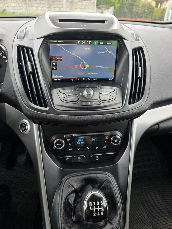 Używany Ford Kuga 150 KM (110 kW) 2016 Biały (metalik) SUV